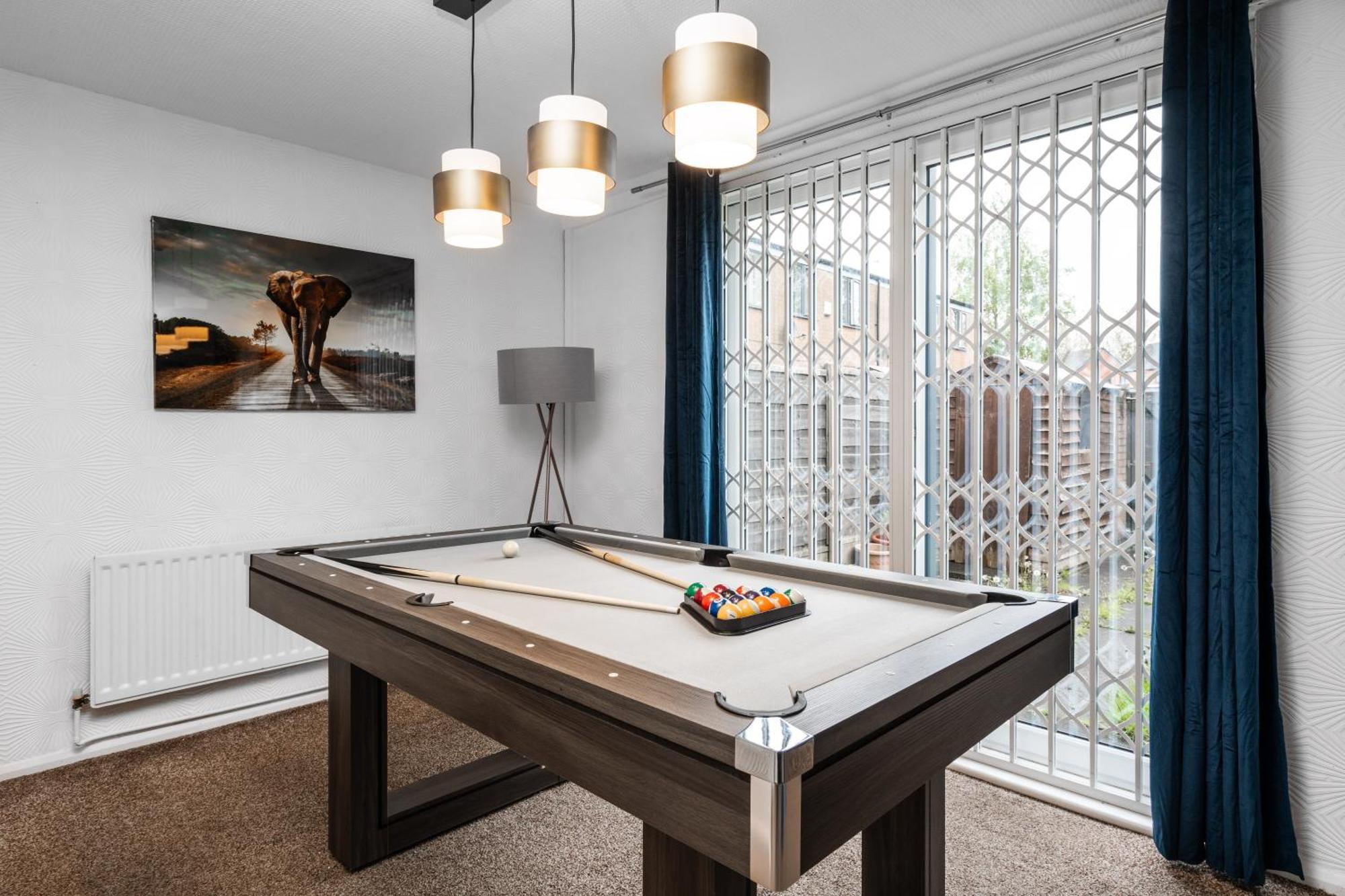 Majestic Gem - Pool Table - Coop - Etihad - Parking Villa Manchester Eksteriør bilde